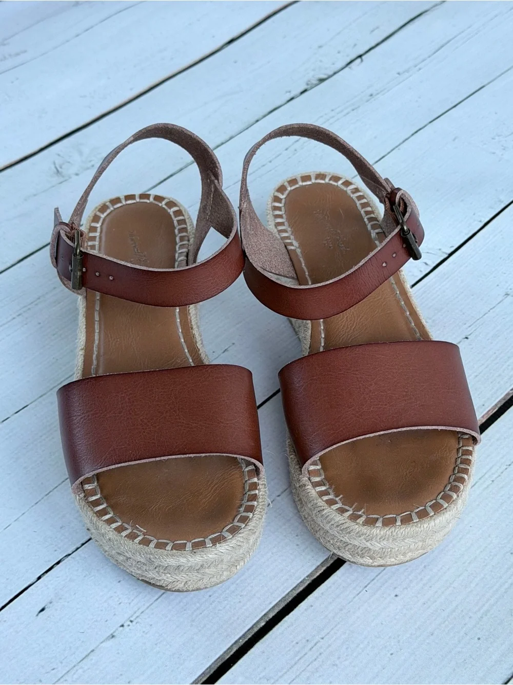 Universal Thread Cognac Brown Faux Leather Espadrille Platform Sandals - 8.5